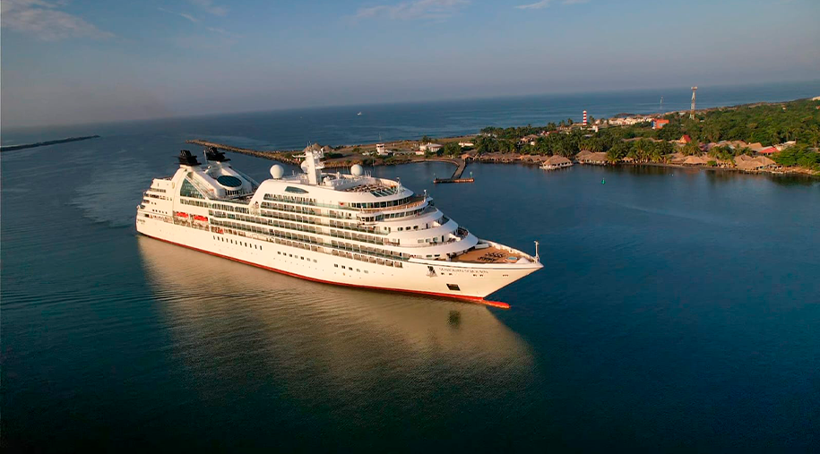 Arribo del crucero SEABOURN SOJOURN a Puerto Chiapas