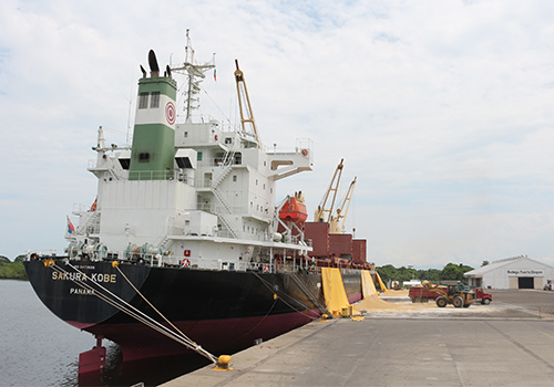 Puerto Chiapas exporta vía marítima azúcar de la región