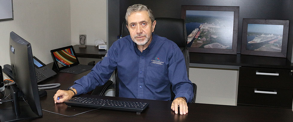Nuevo titular de la API Puerto Madero Ing. Adamástor Hiram Díaz Becraft