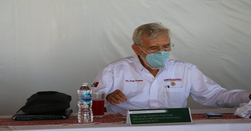 El Secretario de Comunicaciones Y Transportes, Jorge Arganis Díaz Leal, dio a conocer que la API Puerto Chiapas realizará dragado de mantenimiento emergente