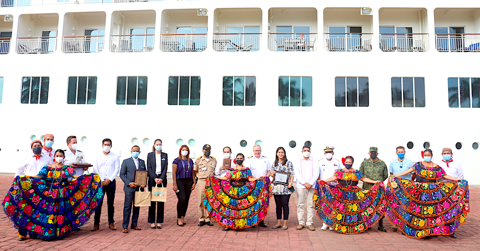 El Buque The World realiza su segundo arribo en Puerto Chiapas